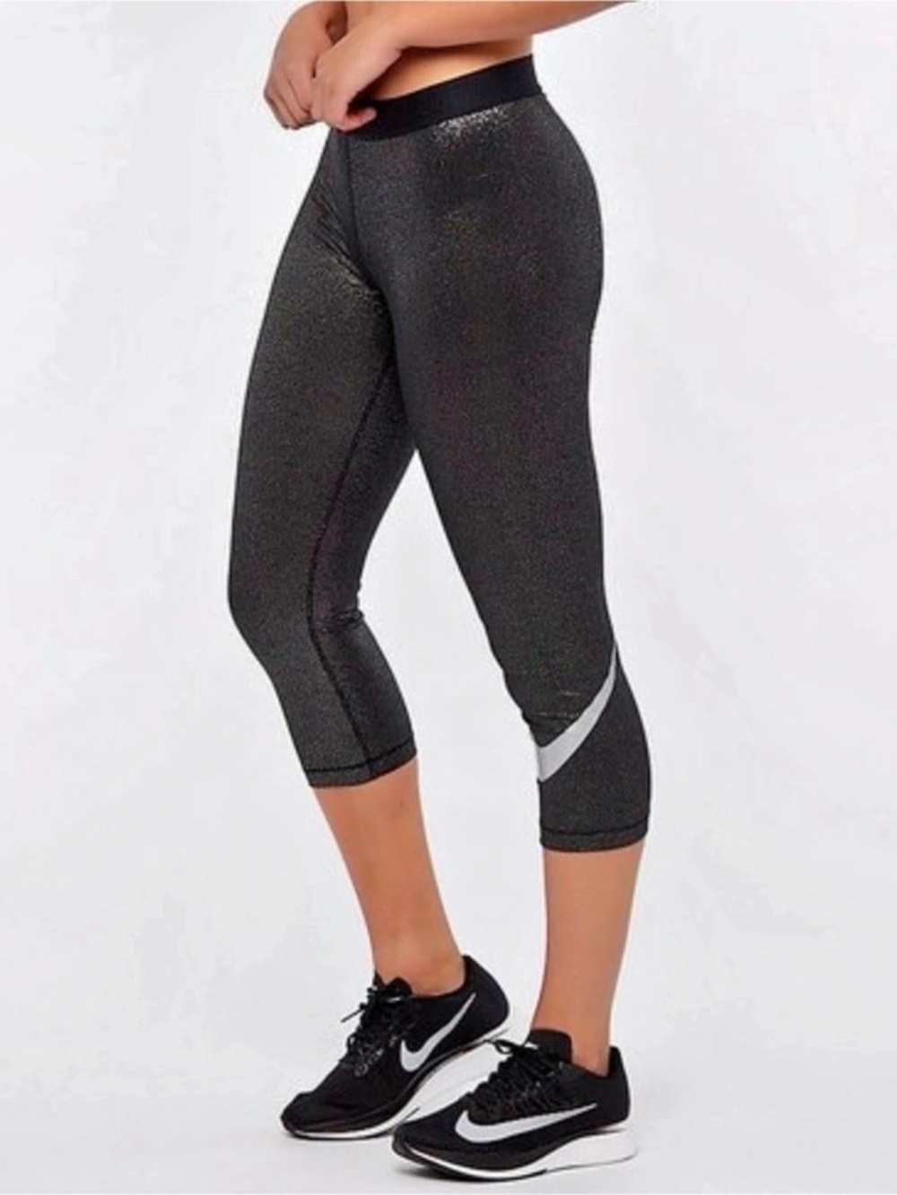 Nike Pro Sparkle Metallic Shimmer Capri Leggings Black & Gray Large